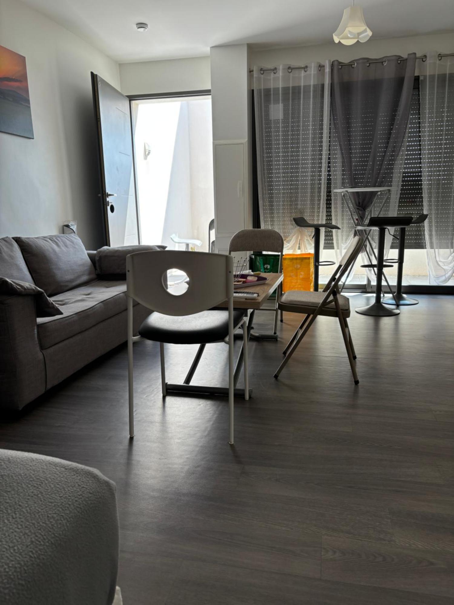 Grand Studio Confortable Et Spacieux Avec Terrasse Villeneuve-lès-Maguelonne Buitenkant foto